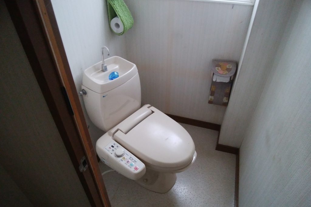 八戸市 パナソニック 水洗 トイレ交換 14.6万円（税別） 八戸市の住まい創りはリフォームササキ